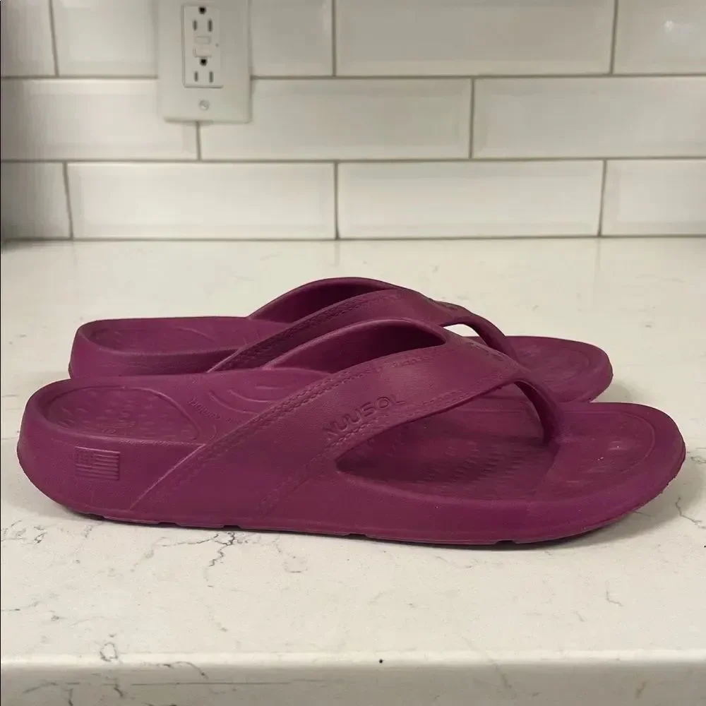 NUUSOL WOMEN'S CASCADE RECOVERY FLIP FLOP Size 8 CA-Dusty Rose ?